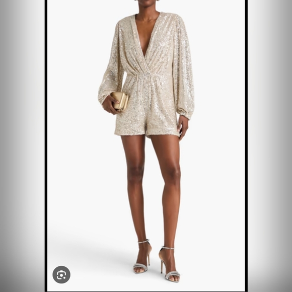 Fashion Nova Pants - FASHION NOVA DIVINE SHINE SEQUIN ROMPER SIZE MEDIUM NWT